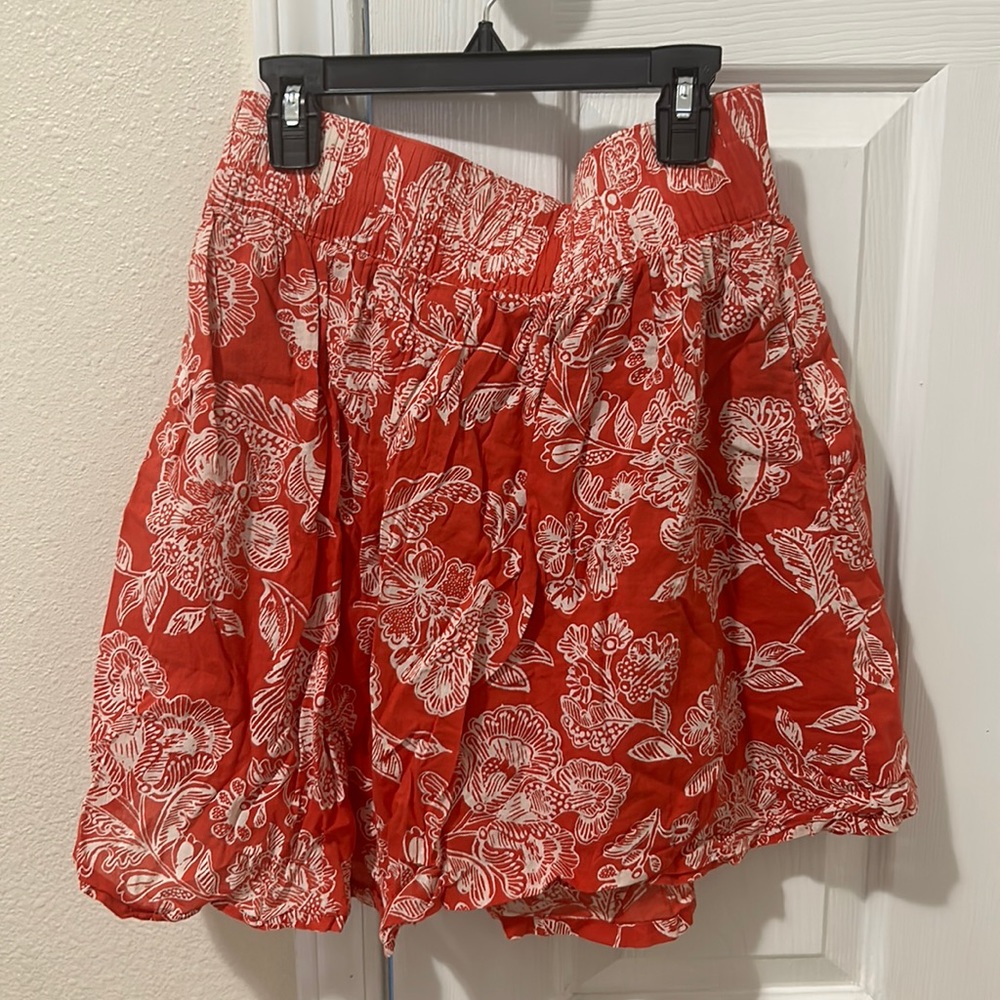 Old Navy red floral skirt XS